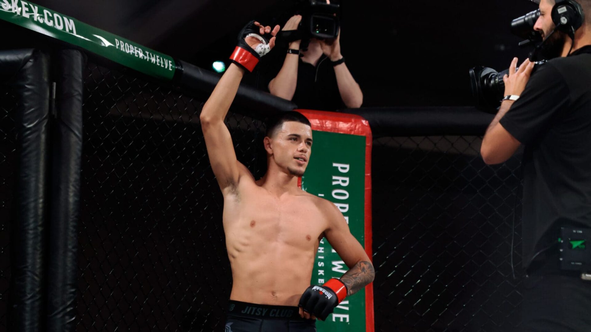 E88 F05 – COOPER MARTIN VS JAYE HYLAND C1 HI RES-7 E88 F05 - COOPER MARTIN VS JAYE HYLAND C1 HI RES-7