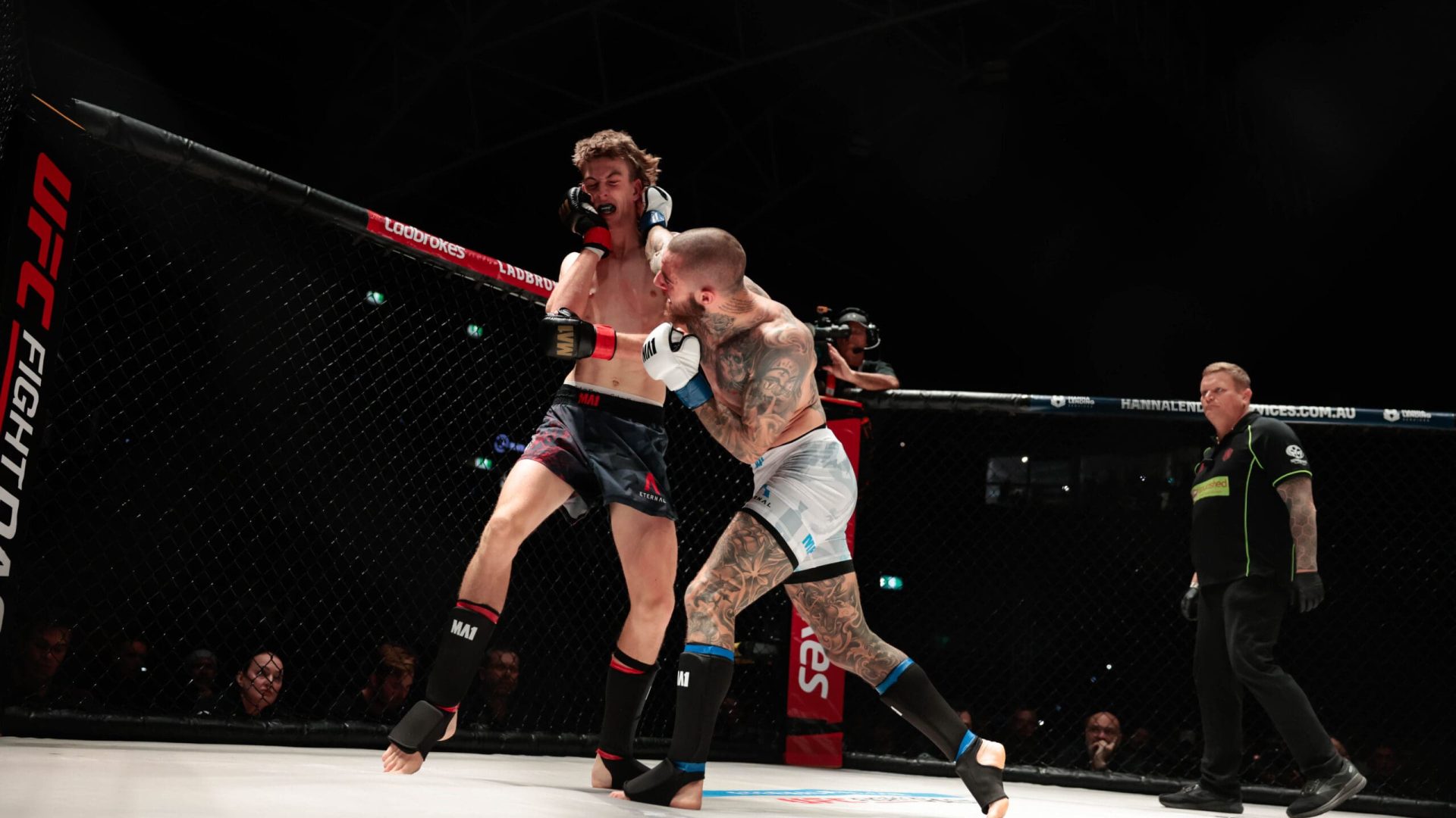 E97 F01 - Brady Walker VS Dylan Leonard HI RES C2-37
