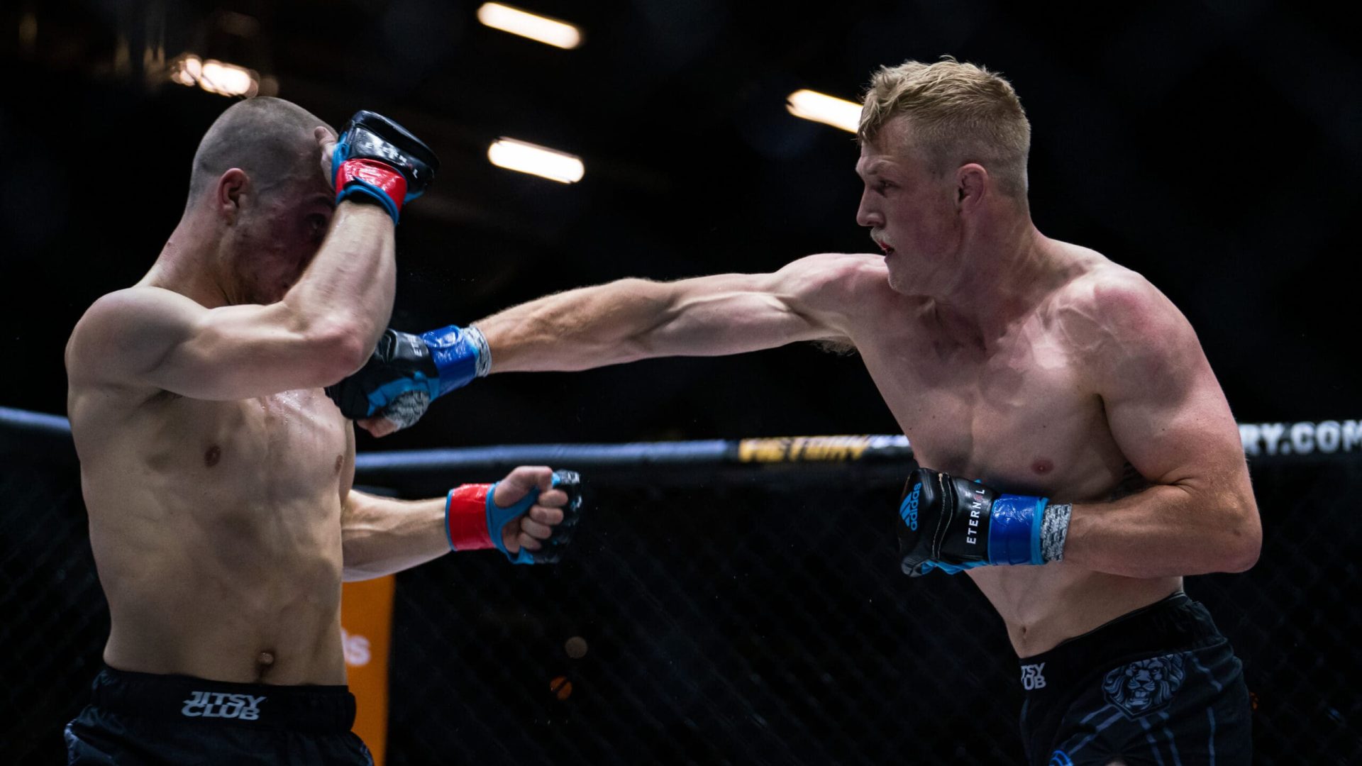 FIGHT 8 - LAURENCE WHITESMITH VS TOM ACKERLY C1 HR-27